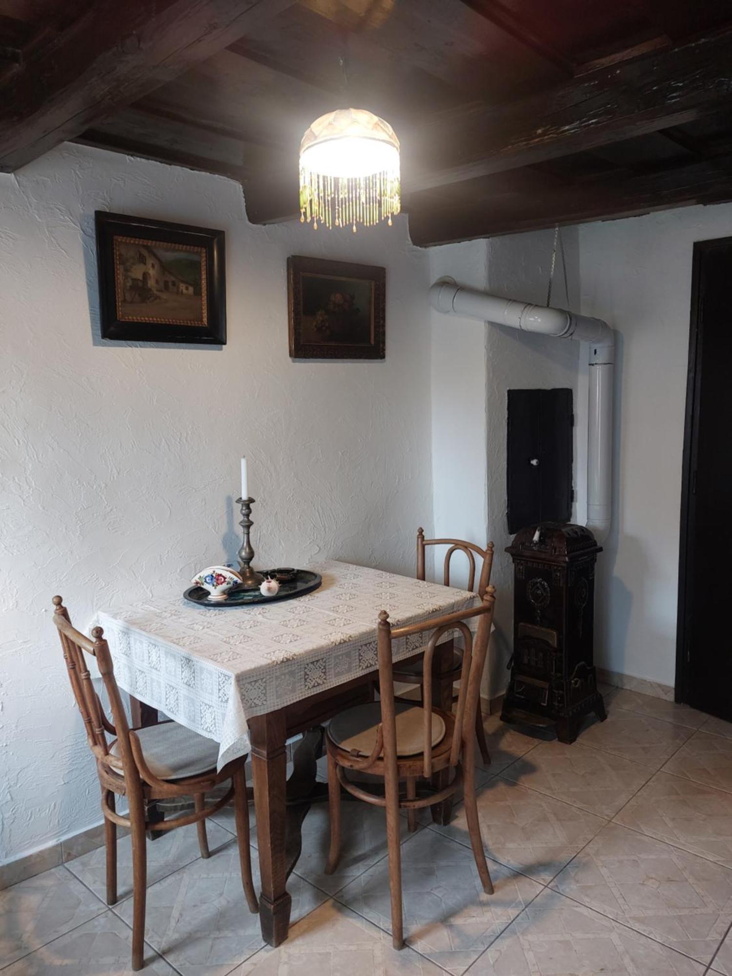 Babamuzeum Apartman 티하니 외부 사진